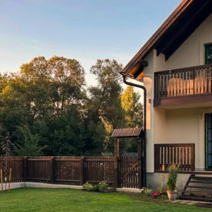 Venkovská chata ve Slovenském ráji s altánkem