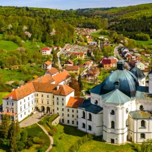 Pobyt na Zámku Křtiny se snídaní či polopenzí