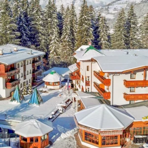 Tyrolské Alpy: 4* hotel se snídaní, sauny a sjezdovky