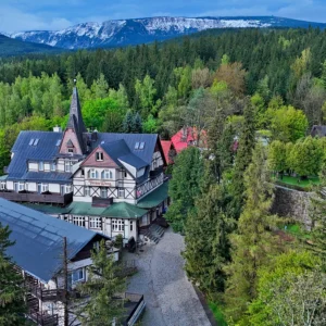 Pobyt v Karpaczi: hotel u kostela Wang, jídlo i wellness