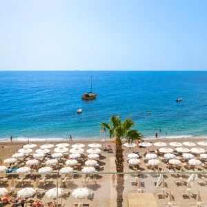 Sicílie: 4* hotel u pláže, bazén i skvělé jídlo