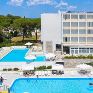 Biograd na Moru: all inclusive, 2 děti zdarma
