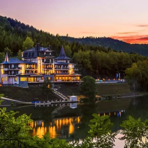 5* hotel u K. Varů: romantika s wellness i masáží